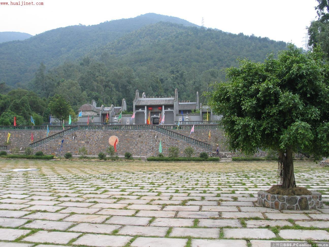 肇庆盘古山风景区 修改 时间: 2007-08-29 12:47:55回复: 8浏览