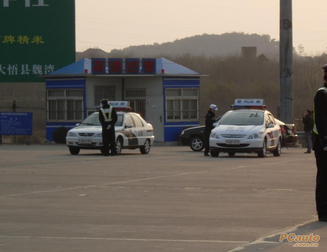 307&雪铁龙警车