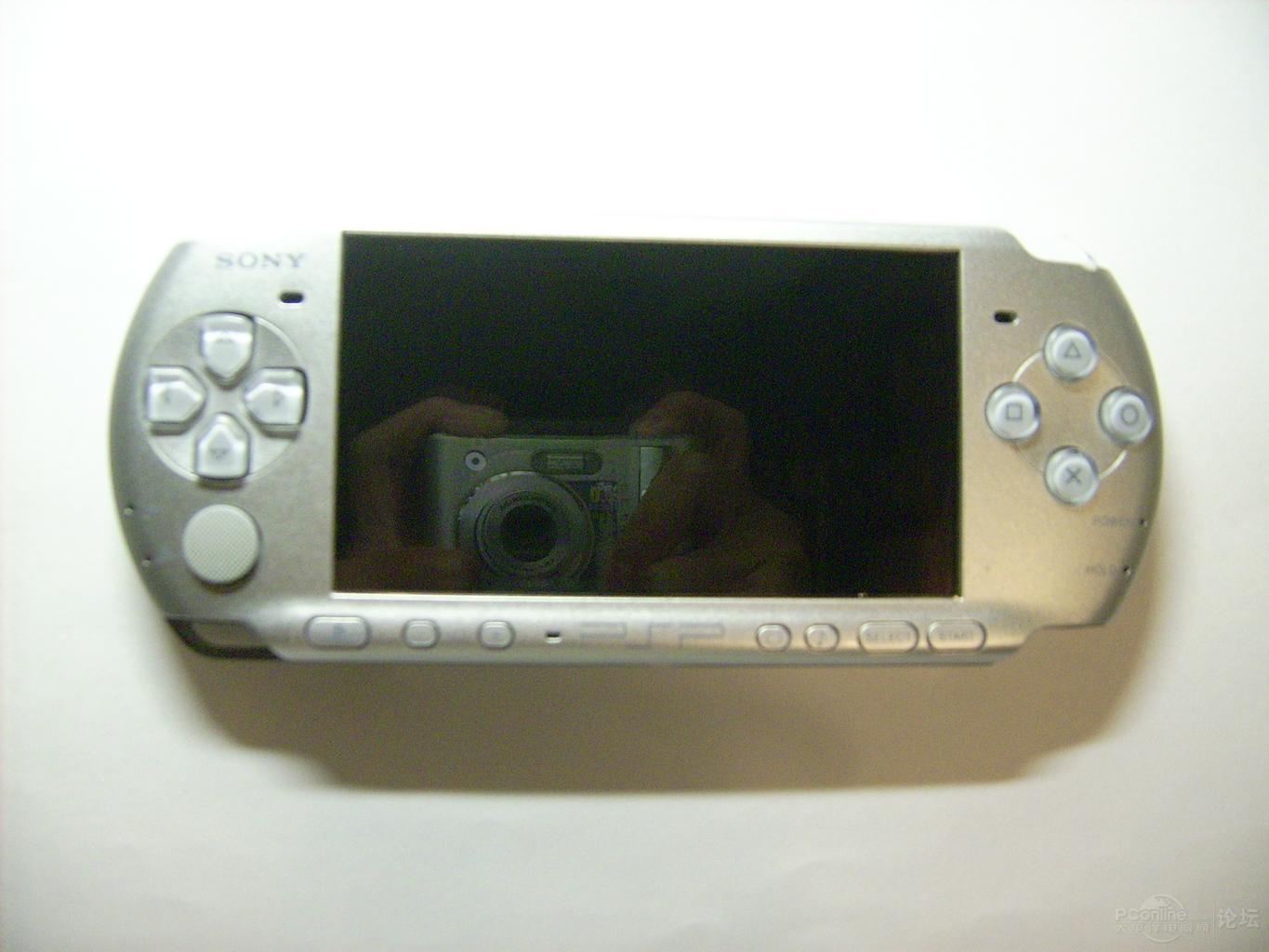 [广州越秀]卖PSP3000银色一套多多配件有单有