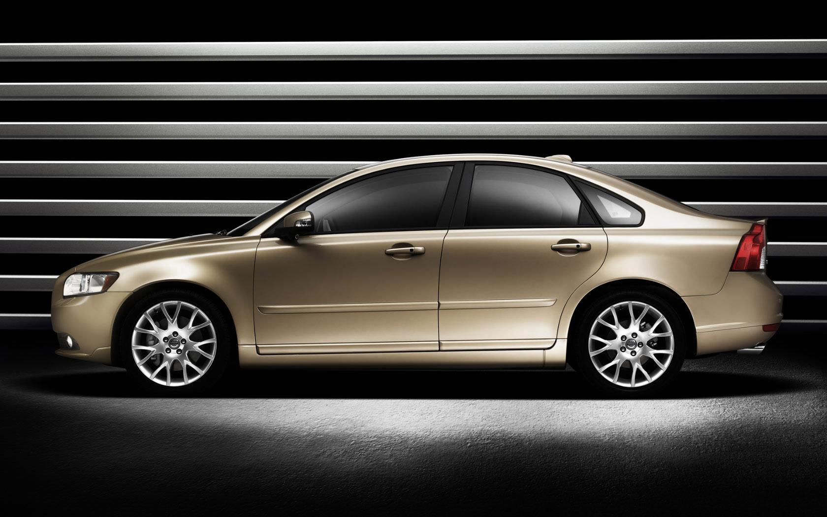 汽车系列(十二):沃尔沃volvo s40:1680×1050[13p]