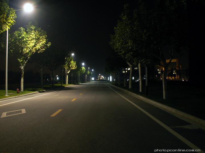学校夜景
