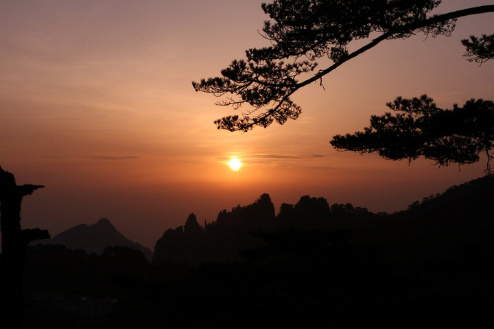 婺源日落-黄山日出