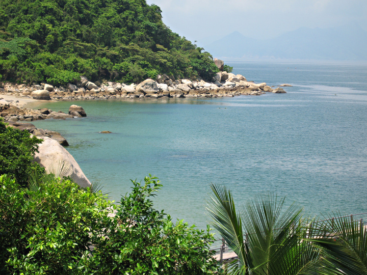 鹅公湾_鹅公湾海滩