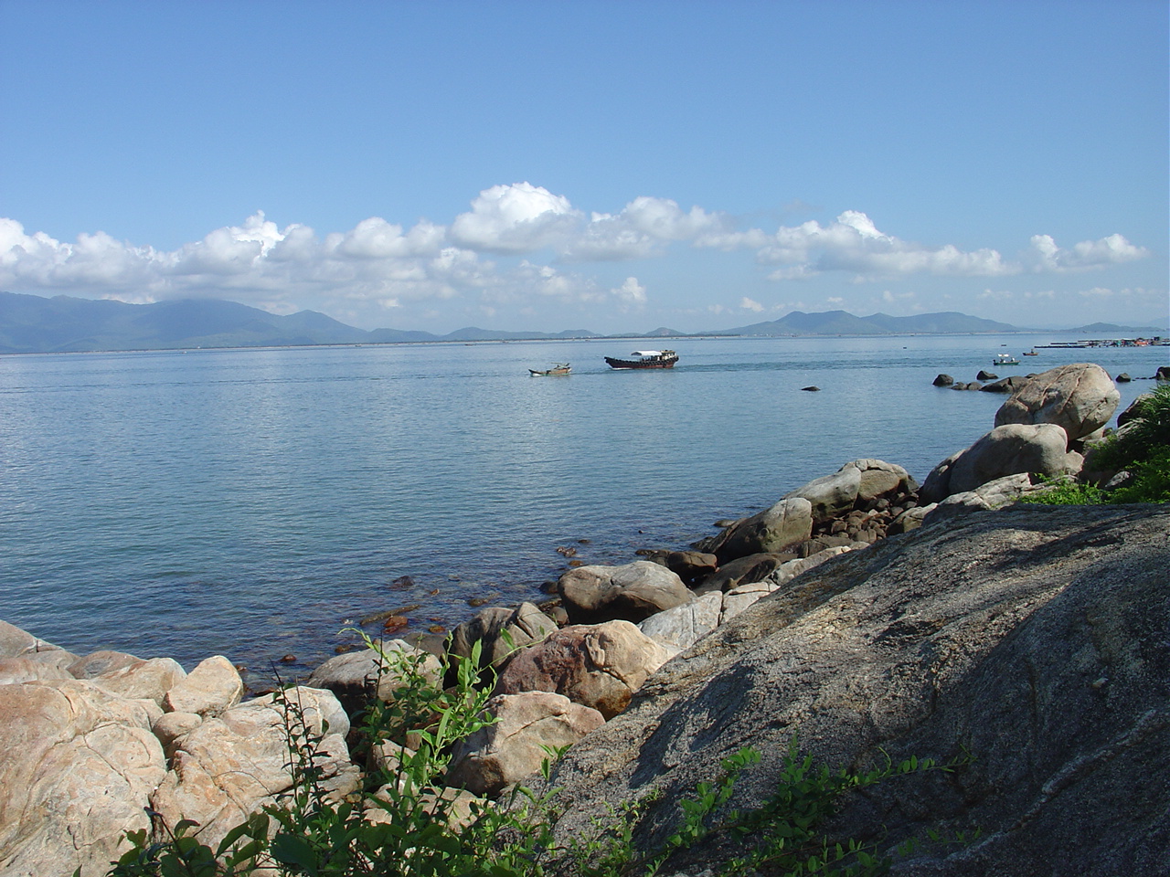 天海一色,难得的好天气