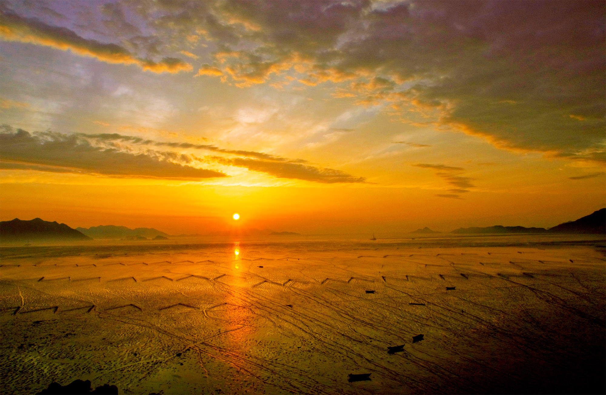 太阳升起摄影图__自然风景_旅游摄影_摄影图库_昵图网nipic.com