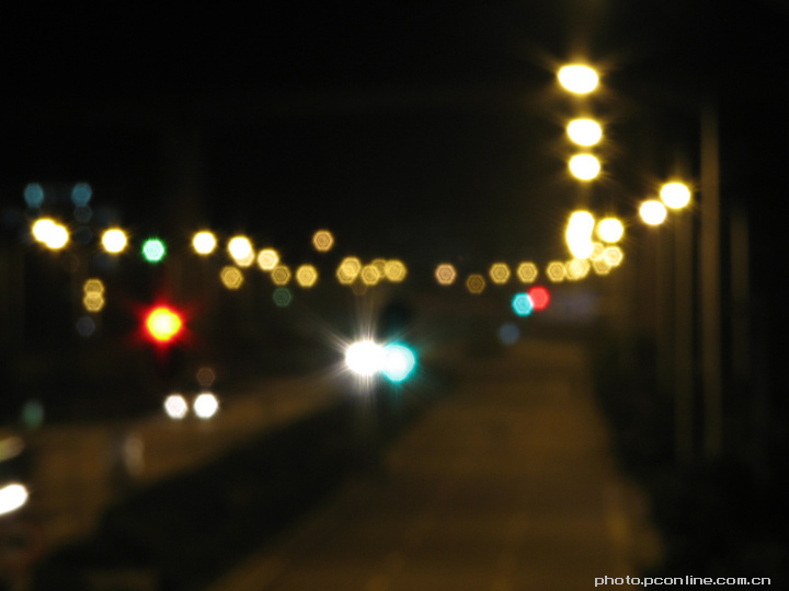大学城夜晚街景