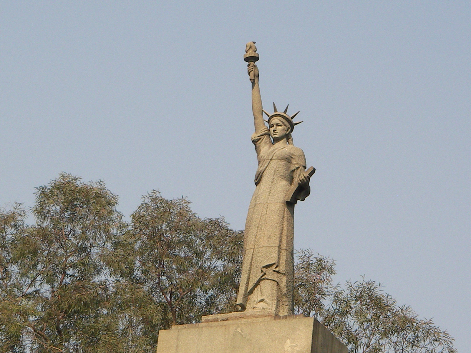 中国的自由女神雕像(广州标志与记号之一)