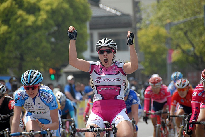 【2009环崇明岛女子国际公路自行车赛摄影图