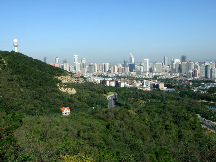 登上南山看大连城区美景