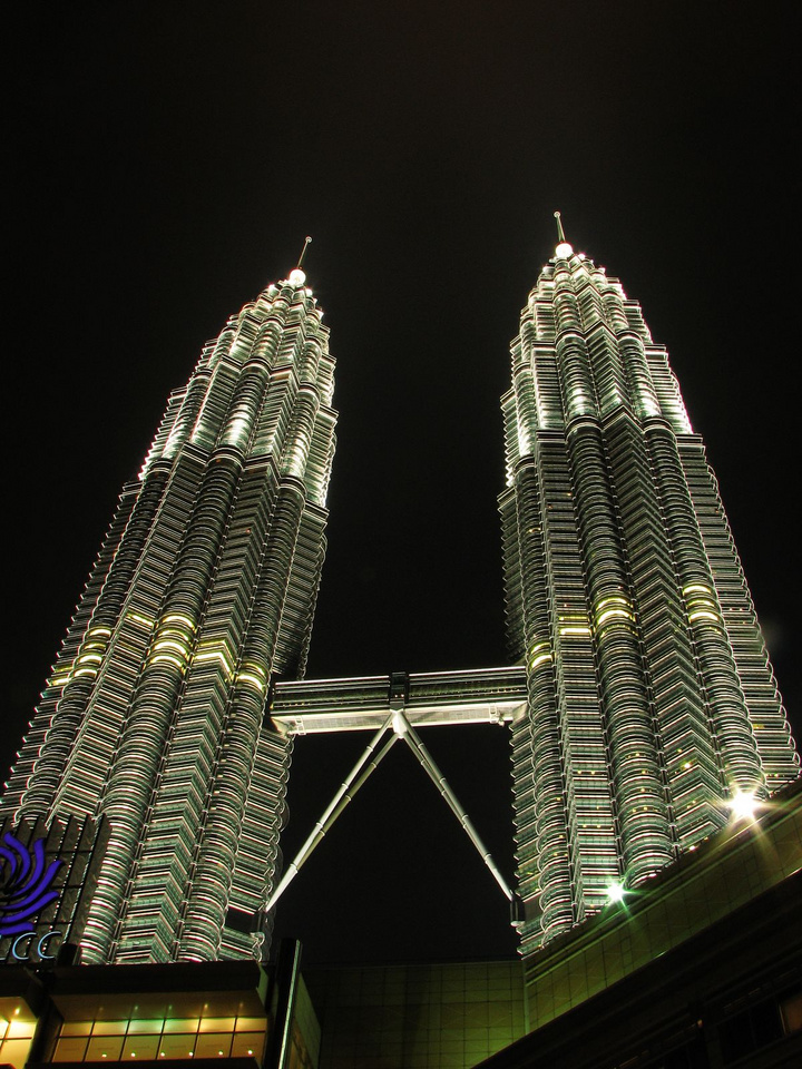 【吉隆坡双子塔摄影图片】马来西亚首都吉隆坡
