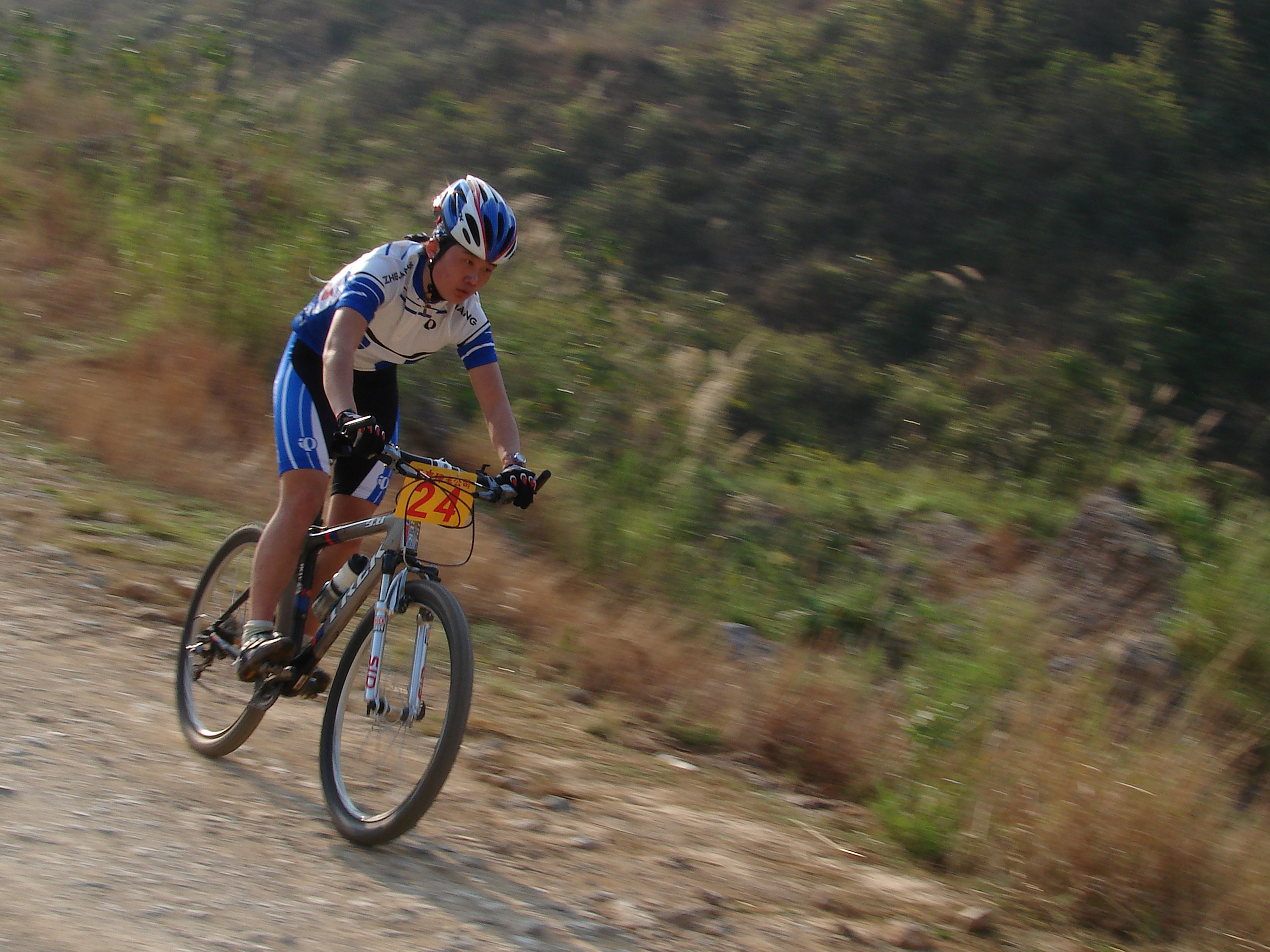 【2007年全国山地自行车冠军赛第一站(女子组)摄影】
