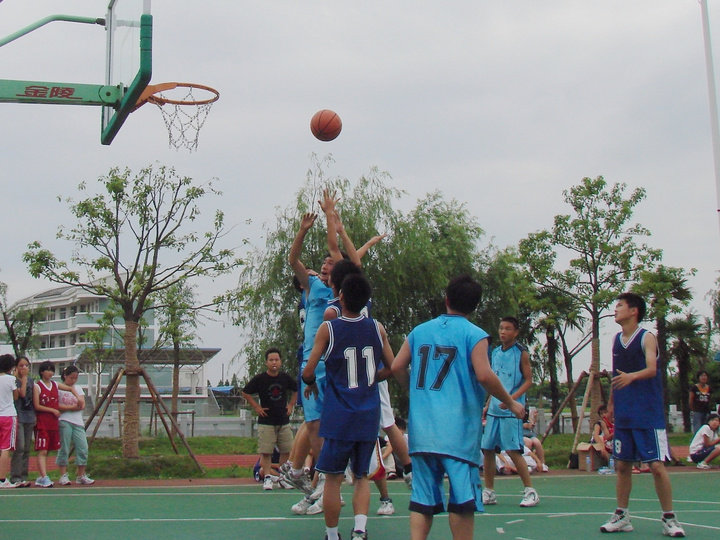 【2007新闻晨报-统一冰红茶杯市中学生篮球