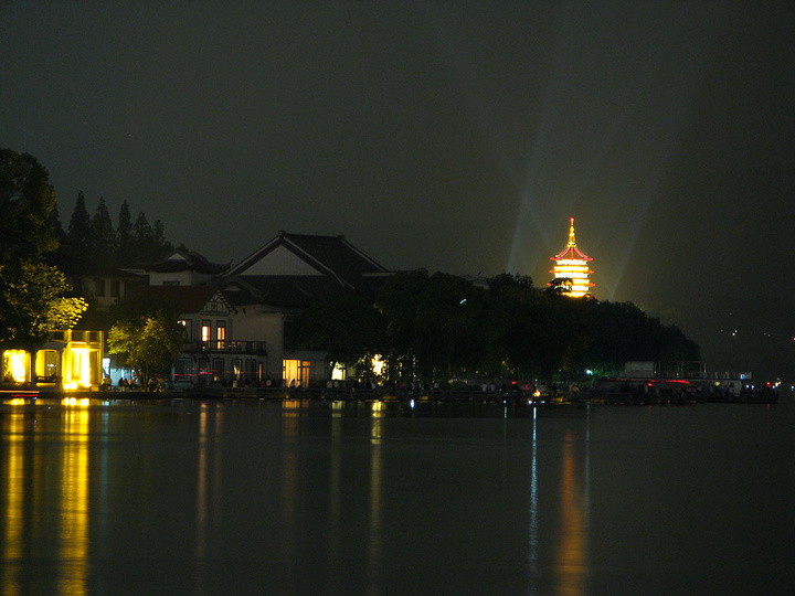 【西湖夜景摄影图片】杭州西湖风光摄影_太平洋电脑网