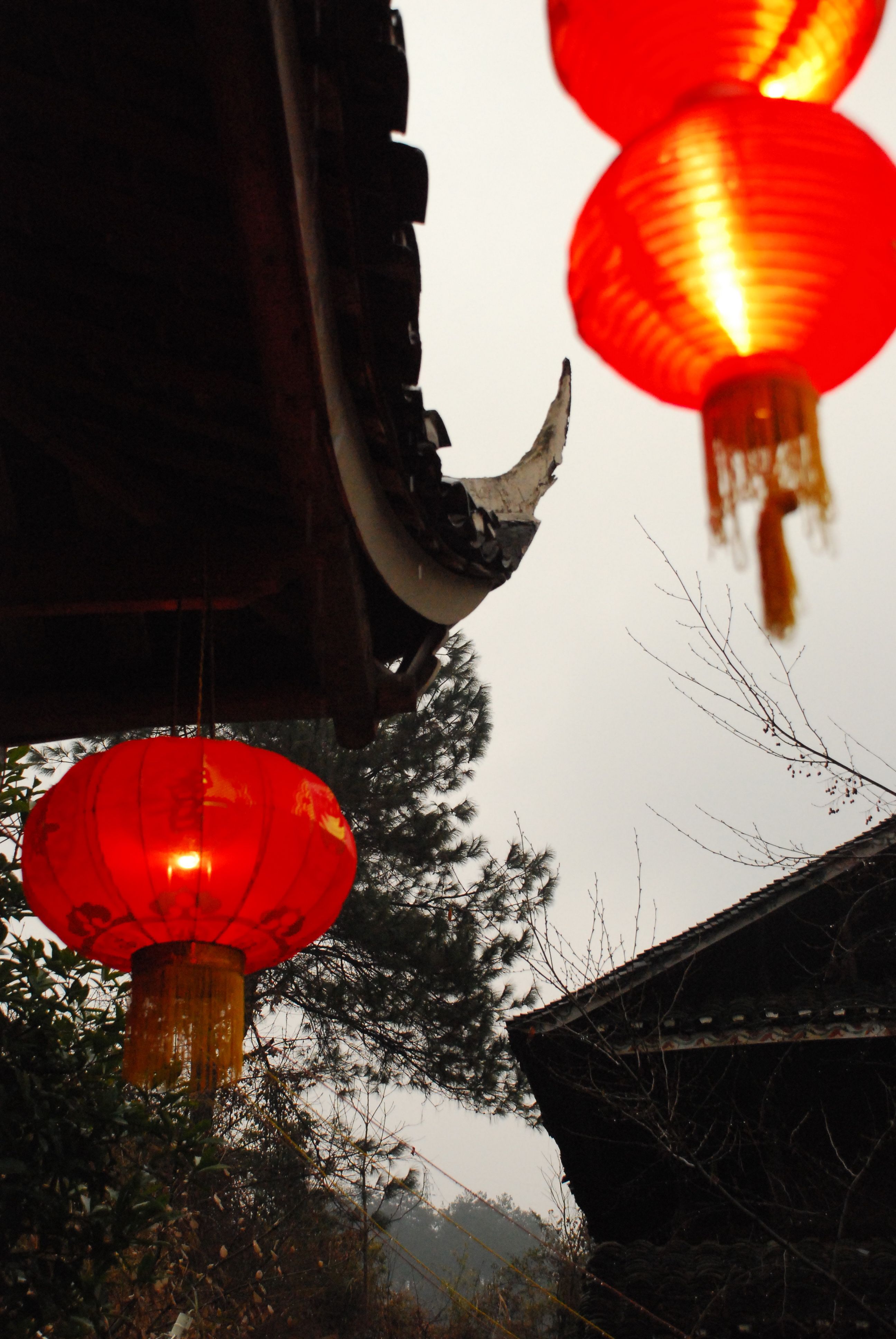 挂在锦里街上的红灯笼，中国成都 (© Philippe LEJEANVRE/Getty Images)