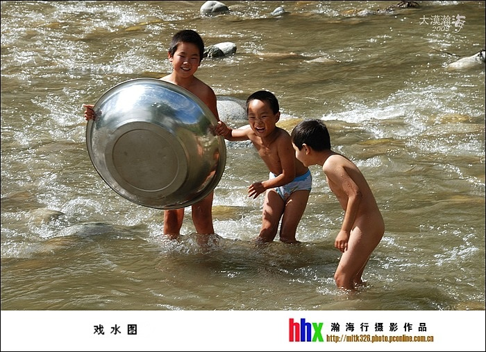 【戏水 娃摄影图片】伊犁河谷纪实摄影_太平洋电脑网