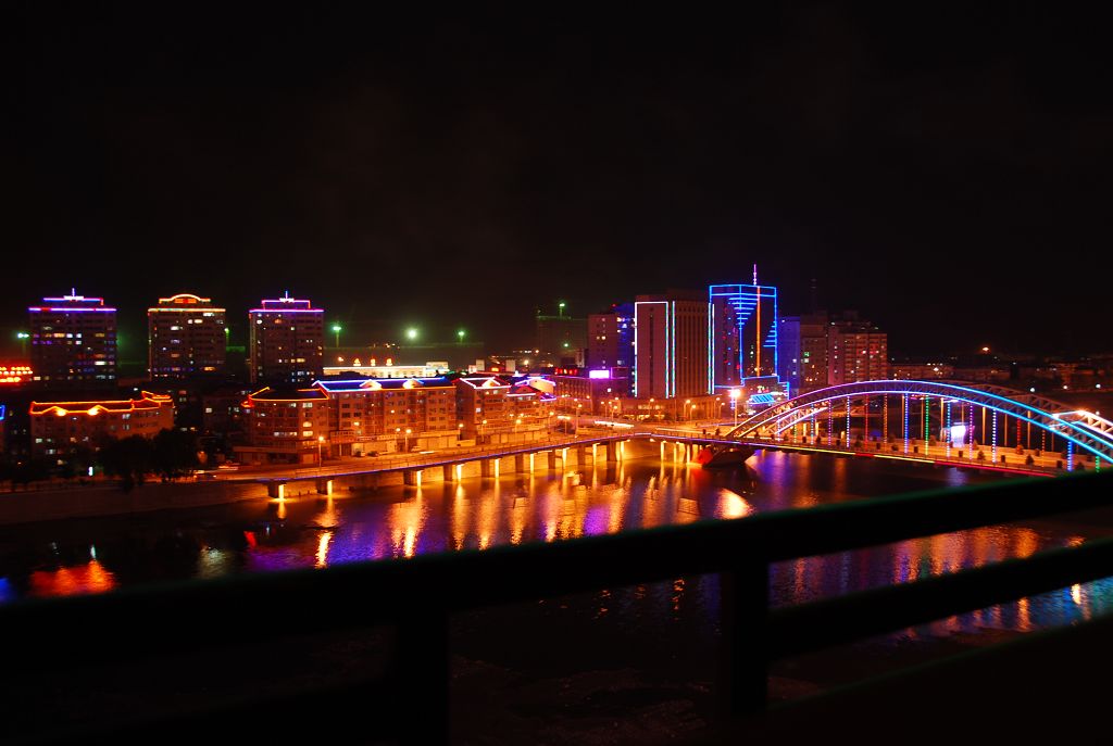 承德夜景一角