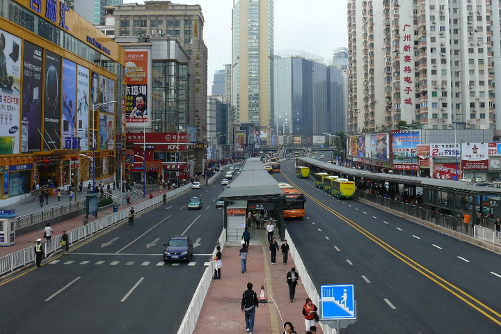 【今日岗顶的路(记录brt开通)摄影图片】广州市天河