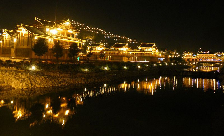 西江苗寨夜景