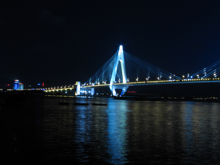 世纪大桥夜景