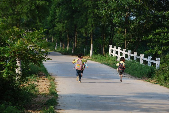 放学路上
