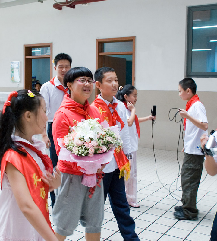 【金龟子到来摄影图片】重庆天台岗小学纪实摄