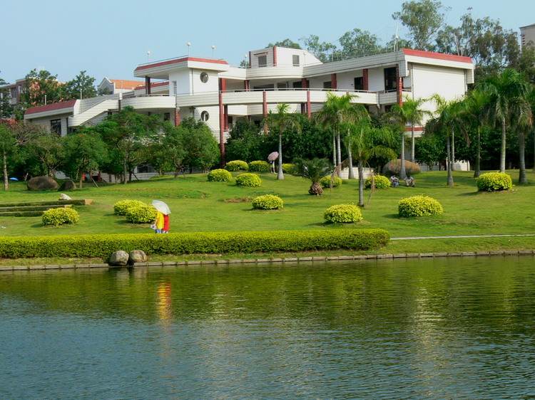 厦门大学美校园
