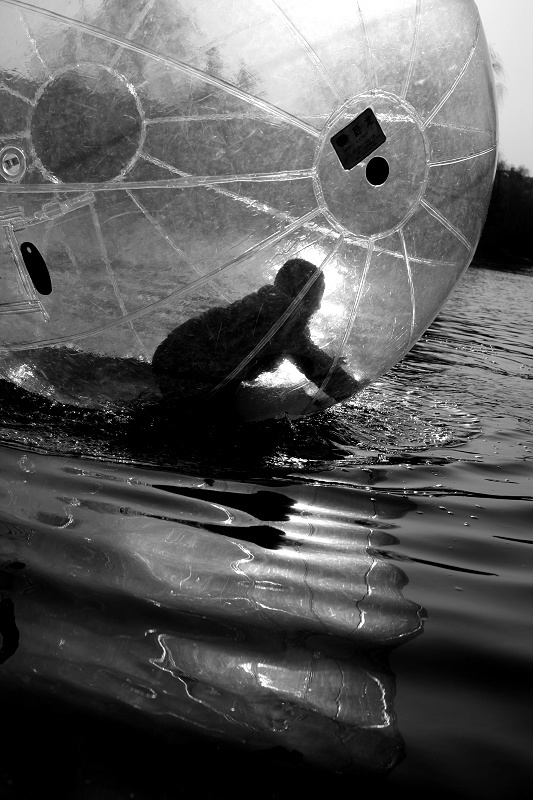 【球里的儿童摄影图片】安阳洹水公园纪实摄影