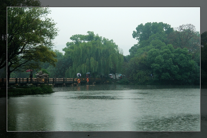 【雨中即景——杭州西湖摄影图片】杭州西湖纪实摄影_行走在中国最