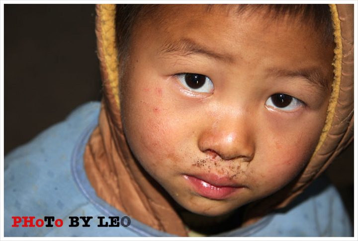 【【非诚勿扰】中国贫穷农村儿童生存状况摄影