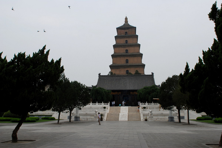 西安大雁塔温泉别墅钱单价新兴多少图片