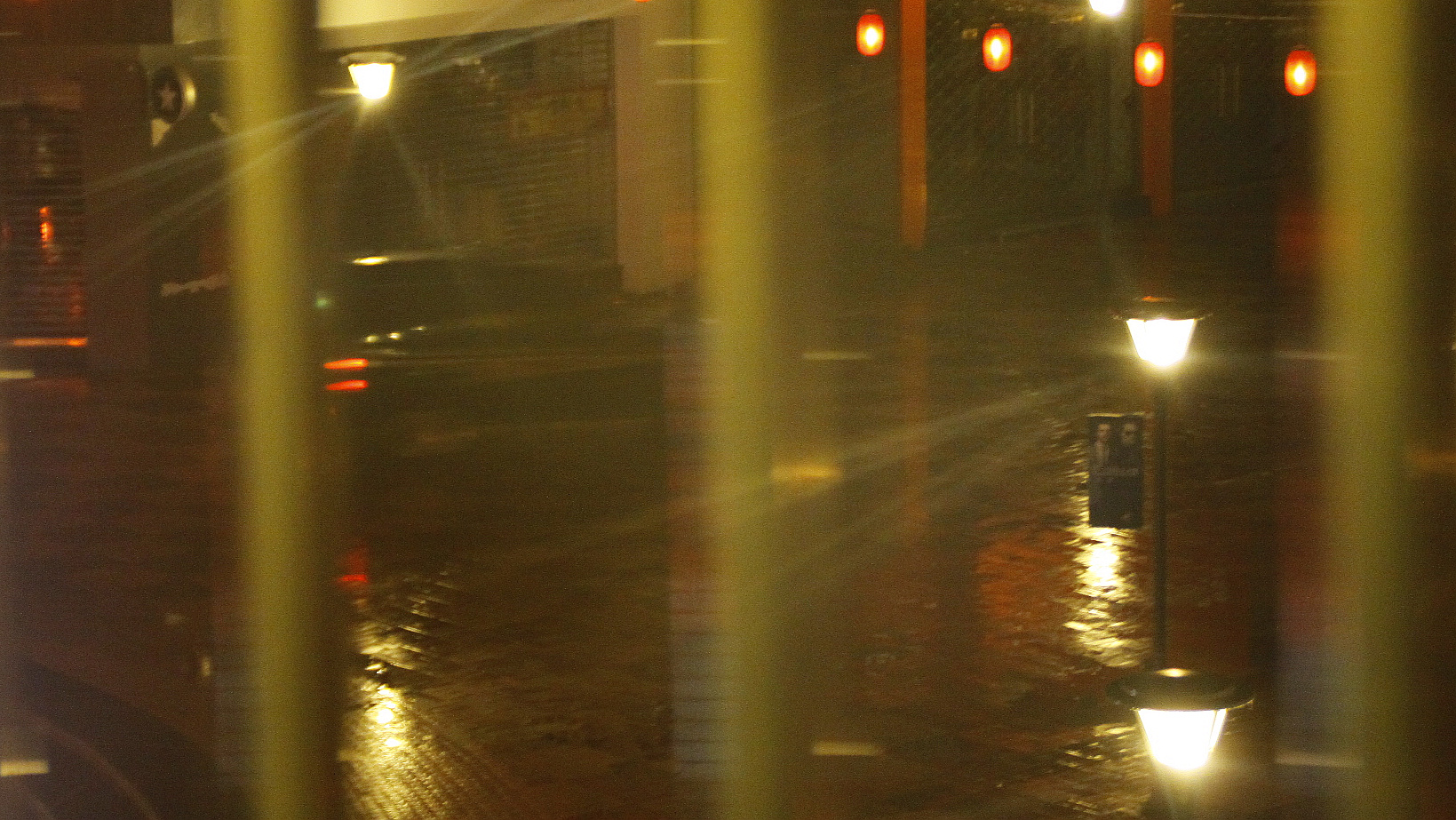 雨夜