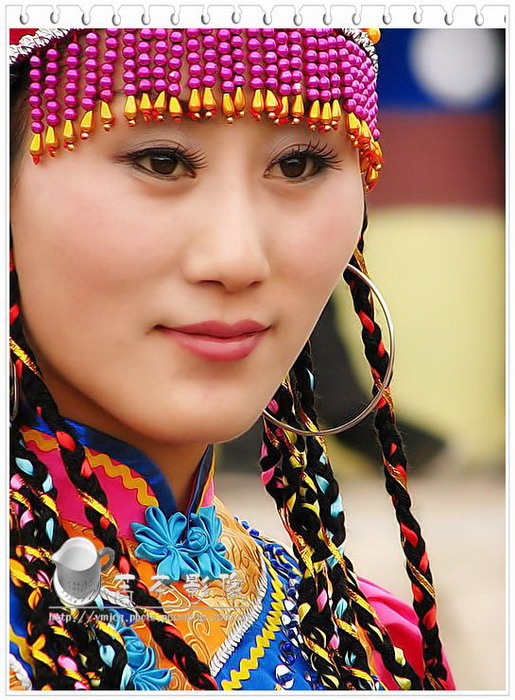 祭鄂博少数民族美女
