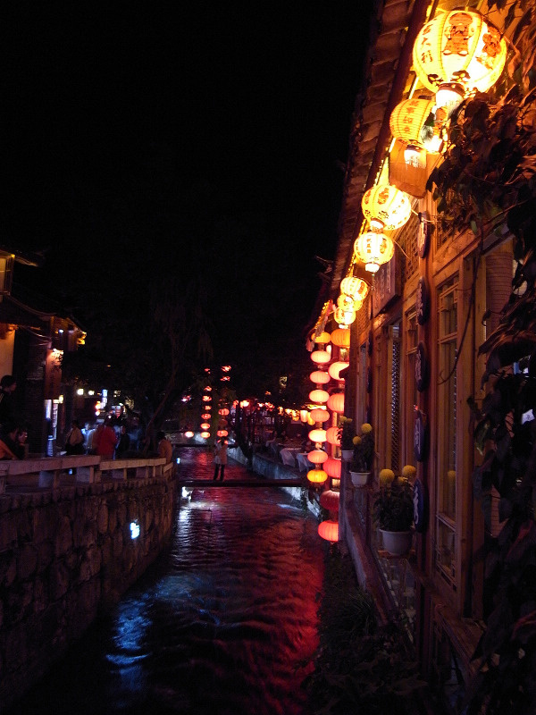 丽江古镇夜景