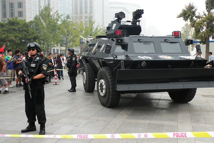 特警雄姿