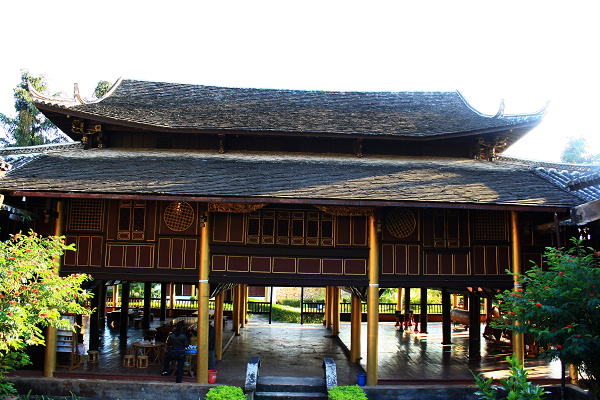 版纳民族建筑风情
