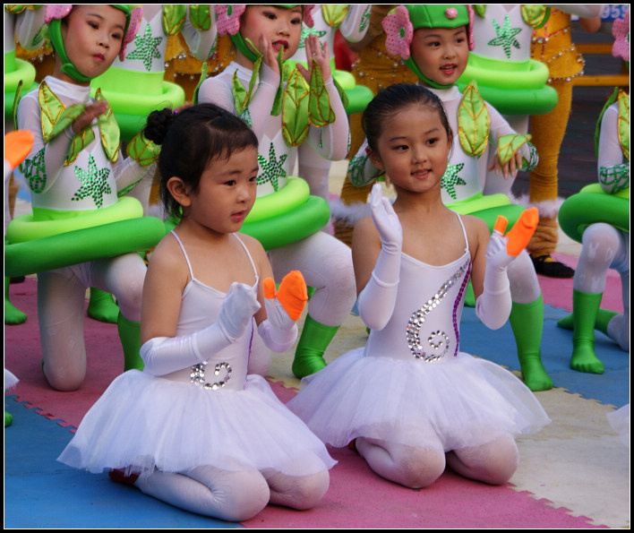 【小明星和她们的舞蹈摄影图片】威海广电幼儿