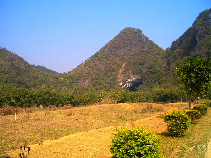 阳江阳春凌霄岩