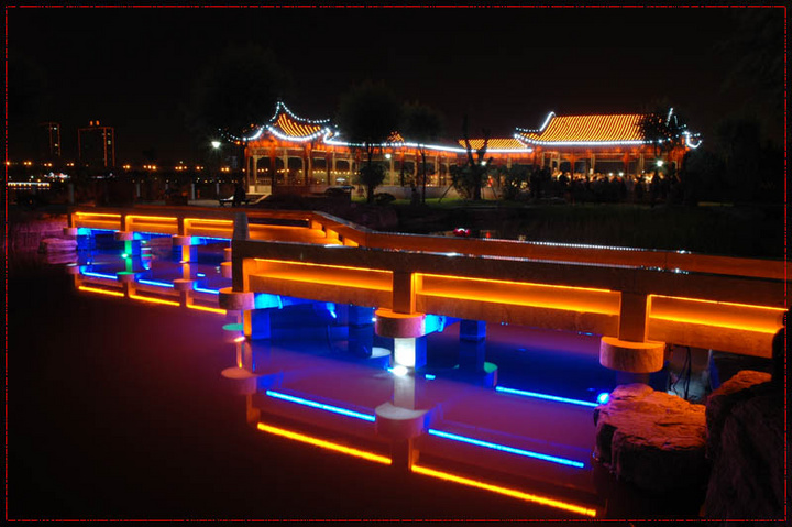 滨河夜景