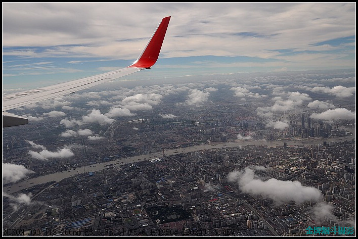 【空中的云摄影图片】去上海的飞机上纪实摄影