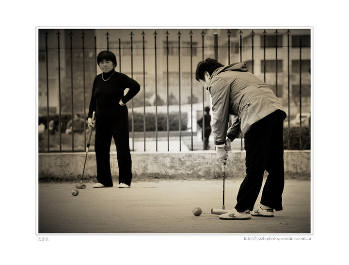 【a围棋的围棋摄影图片】体育馆纪实摄影_用光别称门球诗图片