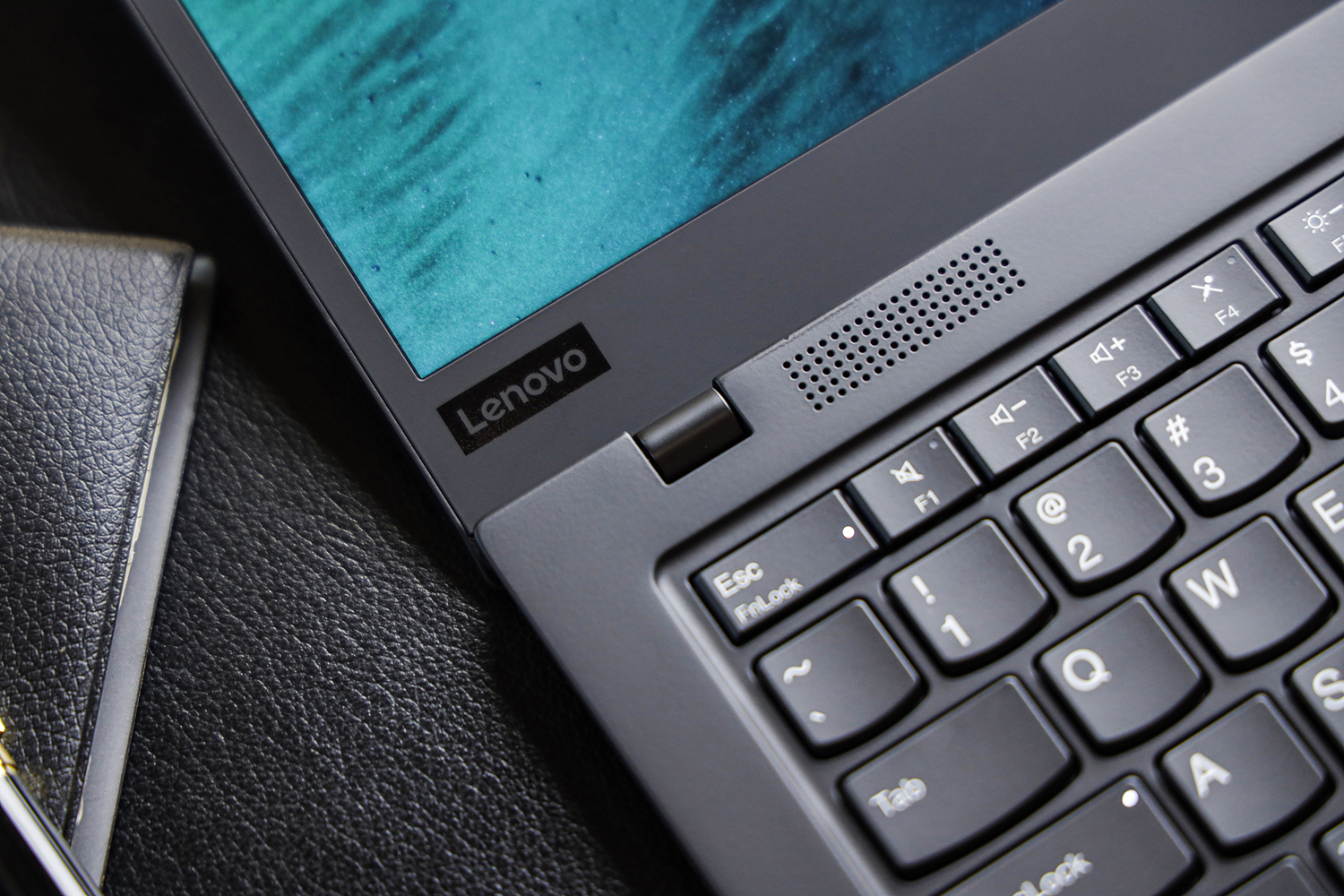 联想x1carboni5,联想x1carboni7 联想thinkpad x1 carbon 2019(酷睿i5-8265u/8gb/256gb)