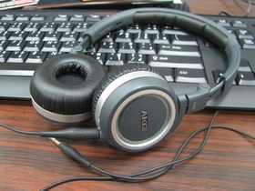 AKG K450