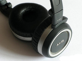 AKG K450