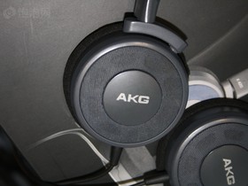 AKG K450