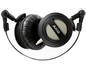 AKG K404