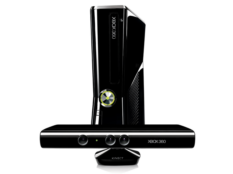 微软Xbox360 Slim(新版xbox360) 前视