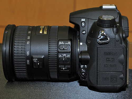 尼康D7000套机(18-105mm VR)