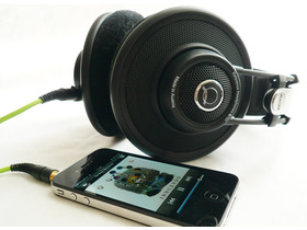 AKG Q701