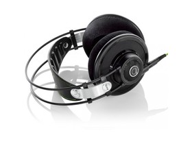 AKG Q701