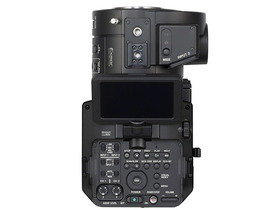 FS700